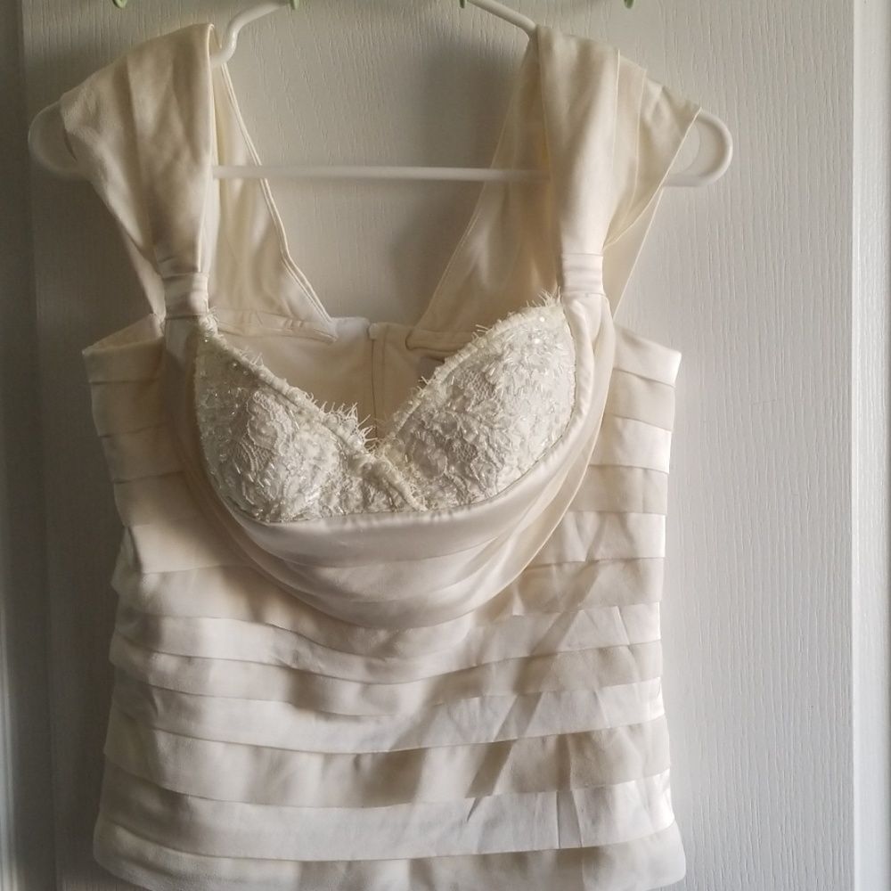 🎉Host Pick🎊 Stunning LUXE silk top